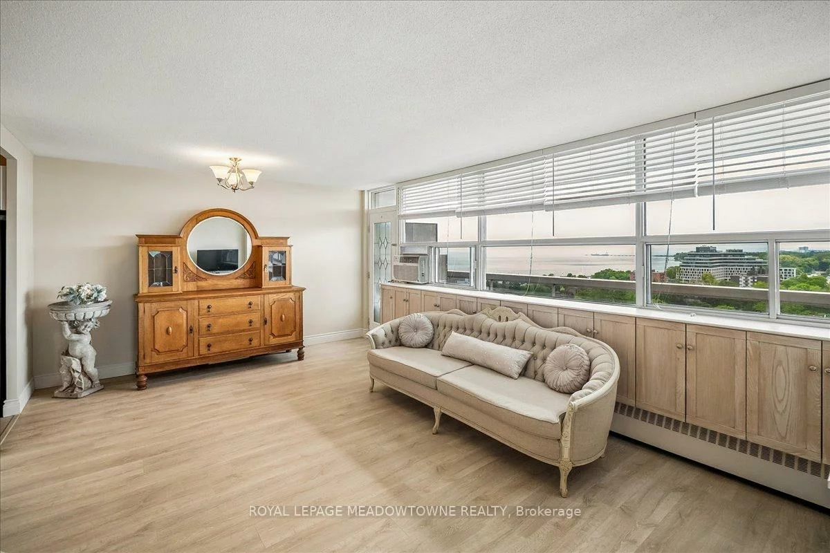 2263, Marine, 1001 - BR Bronte, Oakville
