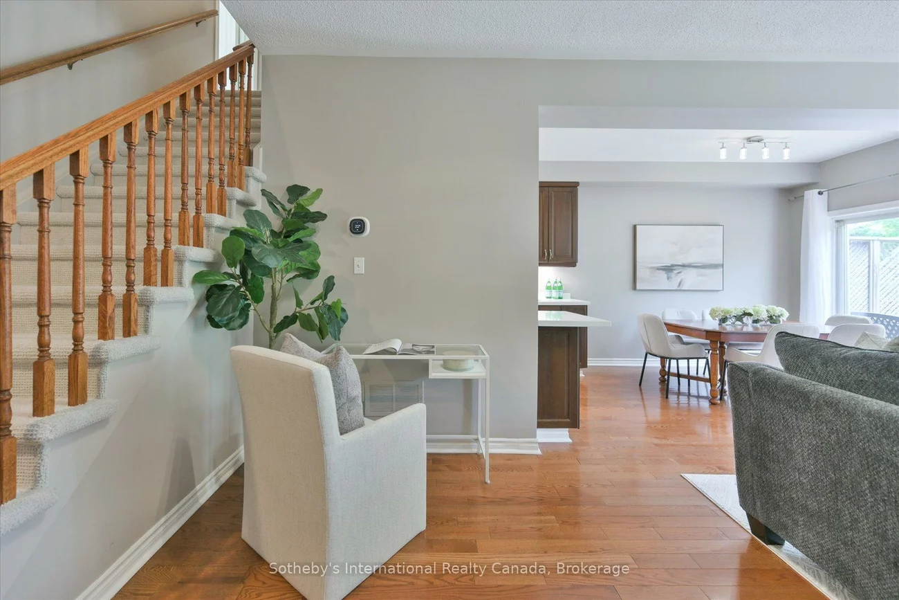 300, Ravineview, 1018 - WC Wedgewood Creek, Oakville