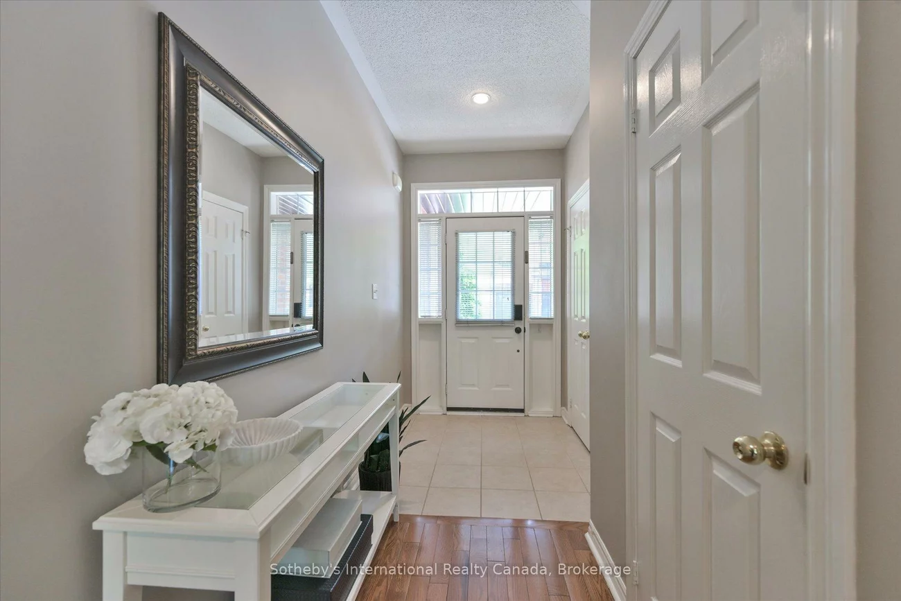 300, Ravineview, 1018 - WC Wedgewood Creek, Oakville