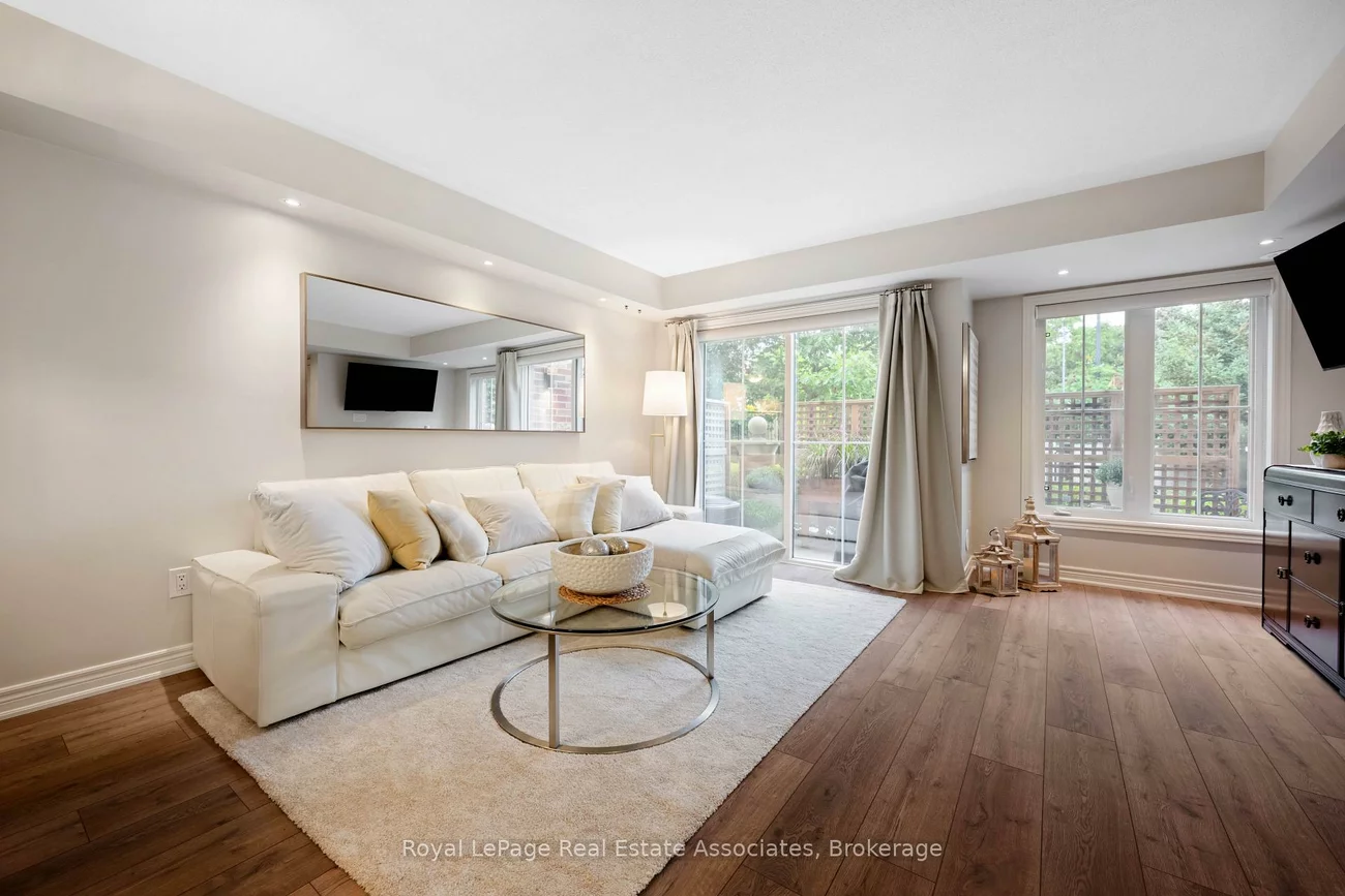 2563, Sixth, 1015 - RO River Oaks, Oakville