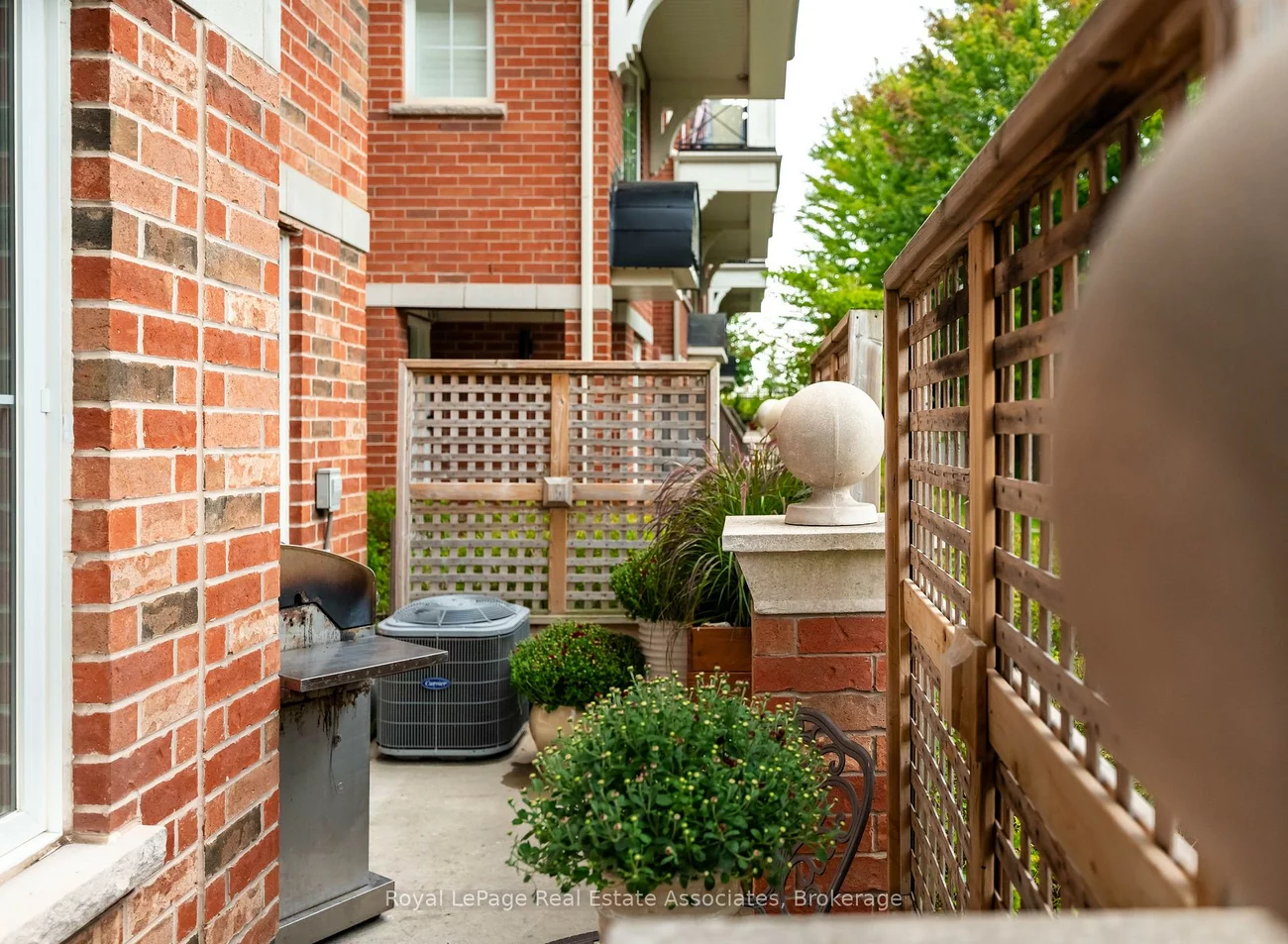 2563, Sixth, 1015 - RO River Oaks, Oakville