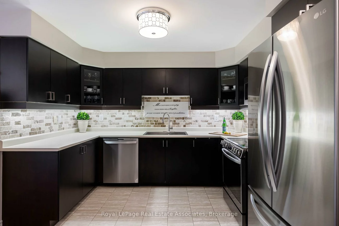 2563, Sixth, 1015 - RO River Oaks, Oakville