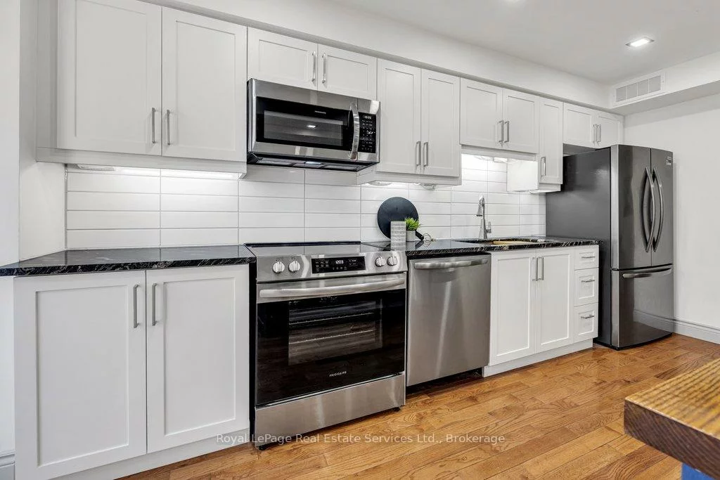 2314, Marine, 1001 - BR Bronte, Oakville