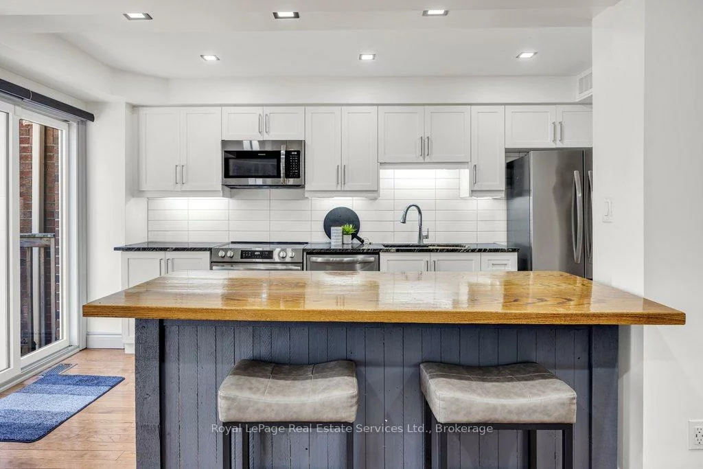 2314, Marine, 1001 - BR Bronte, Oakville