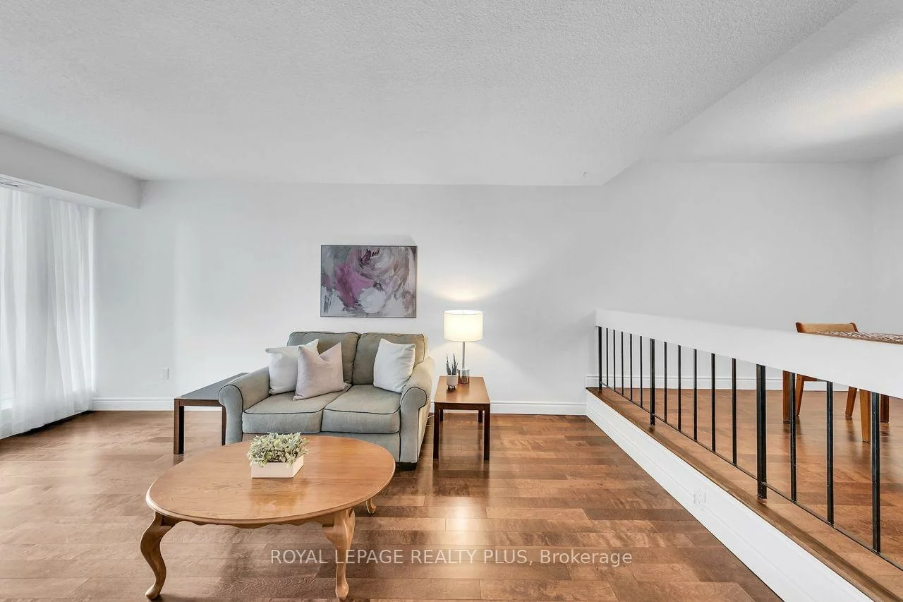 1359, White Oaks, 1005 - FA Falgarwood, Oakville
