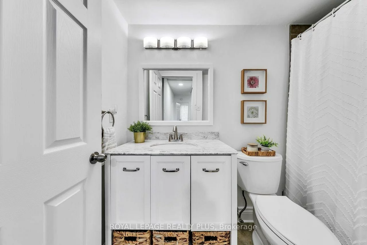 1359, White Oaks, 1005 - FA Falgarwood, Oakville