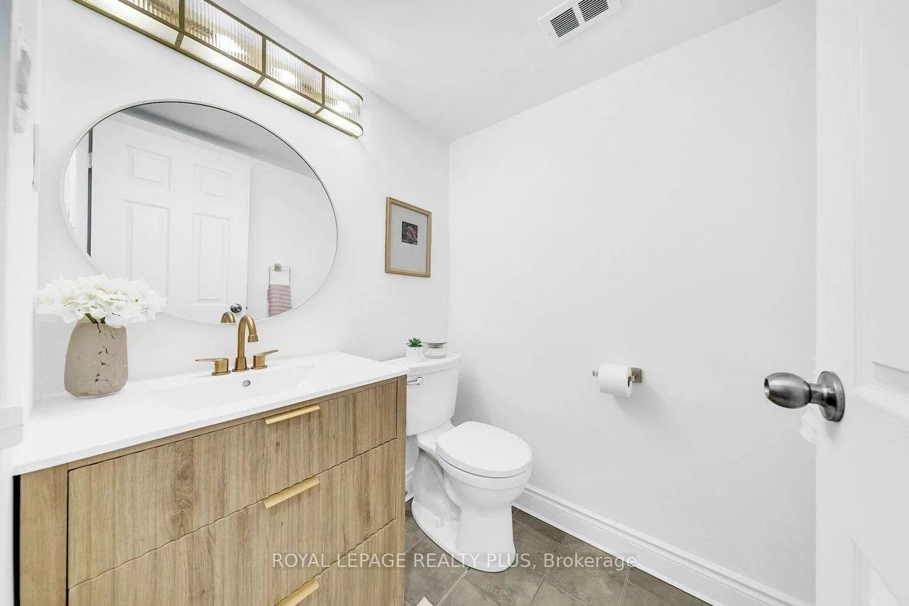 1359, White Oaks, 1005 - FA Falgarwood, Oakville