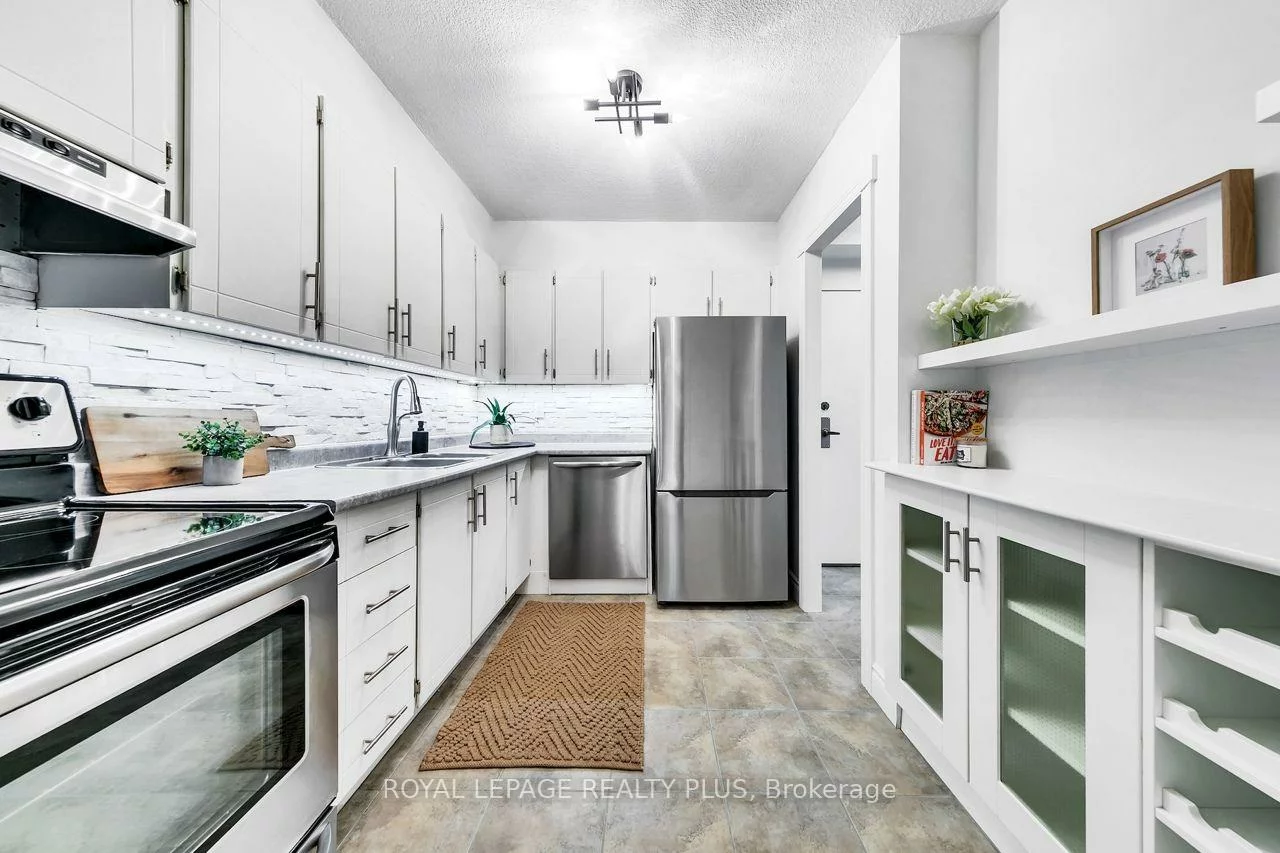 1359, White Oaks, 1005 - FA Falgarwood, Oakville