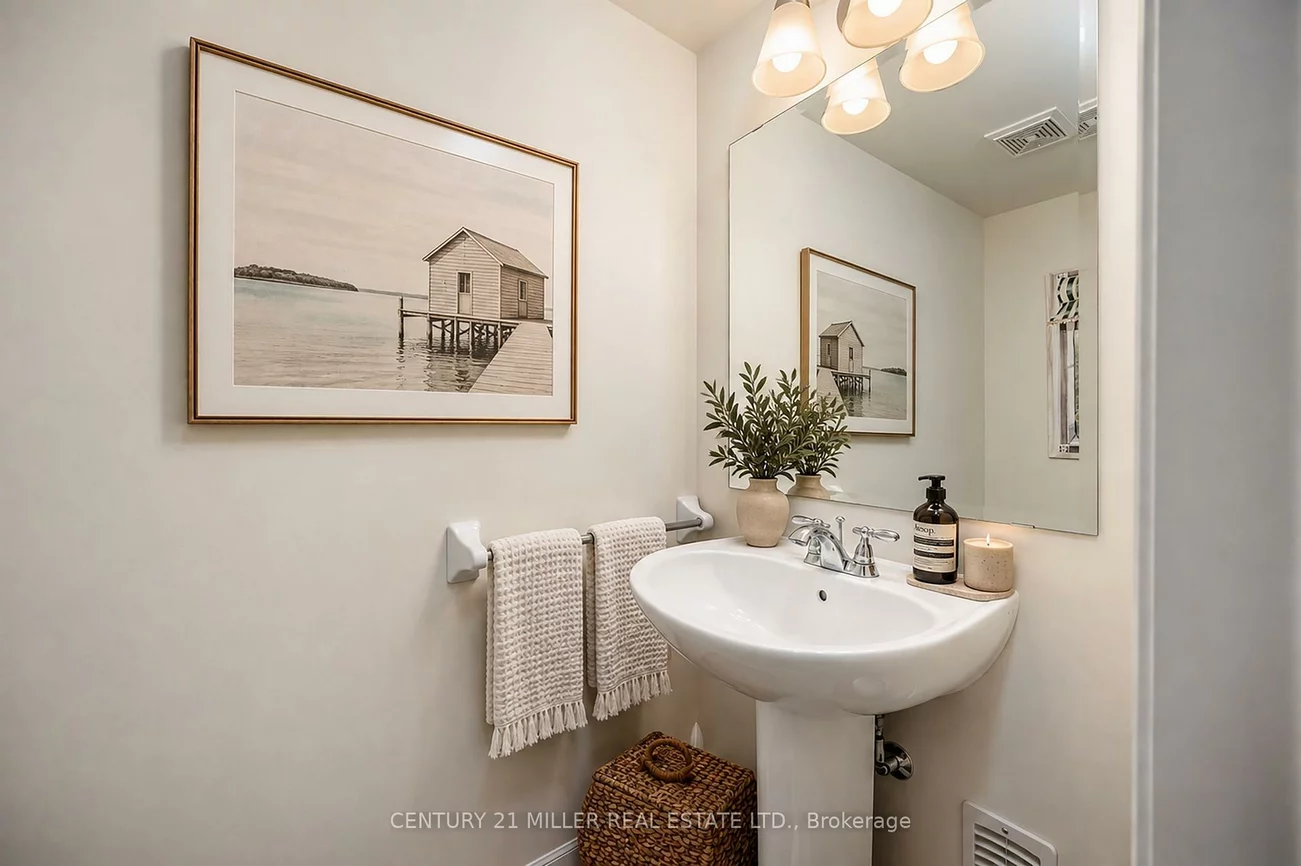2369, Ontario, 1001 - BR Bronte, Oakville