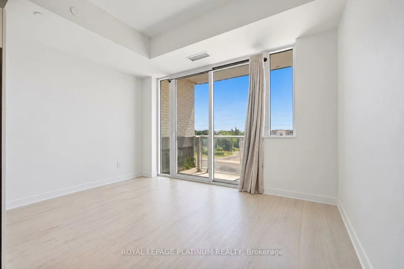 412, Silver Maple, 1010 - JM Joshua Meadows, Oakville
