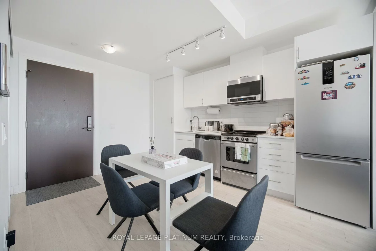 412, Silver Maple, 1010 - JM Joshua Meadows, Oakville