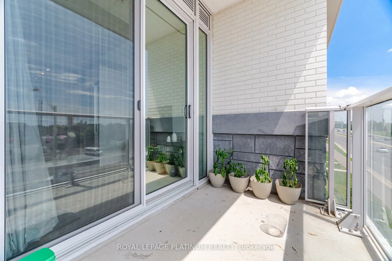 412, Silver Maple, 1010 - JM Joshua Meadows, Oakville