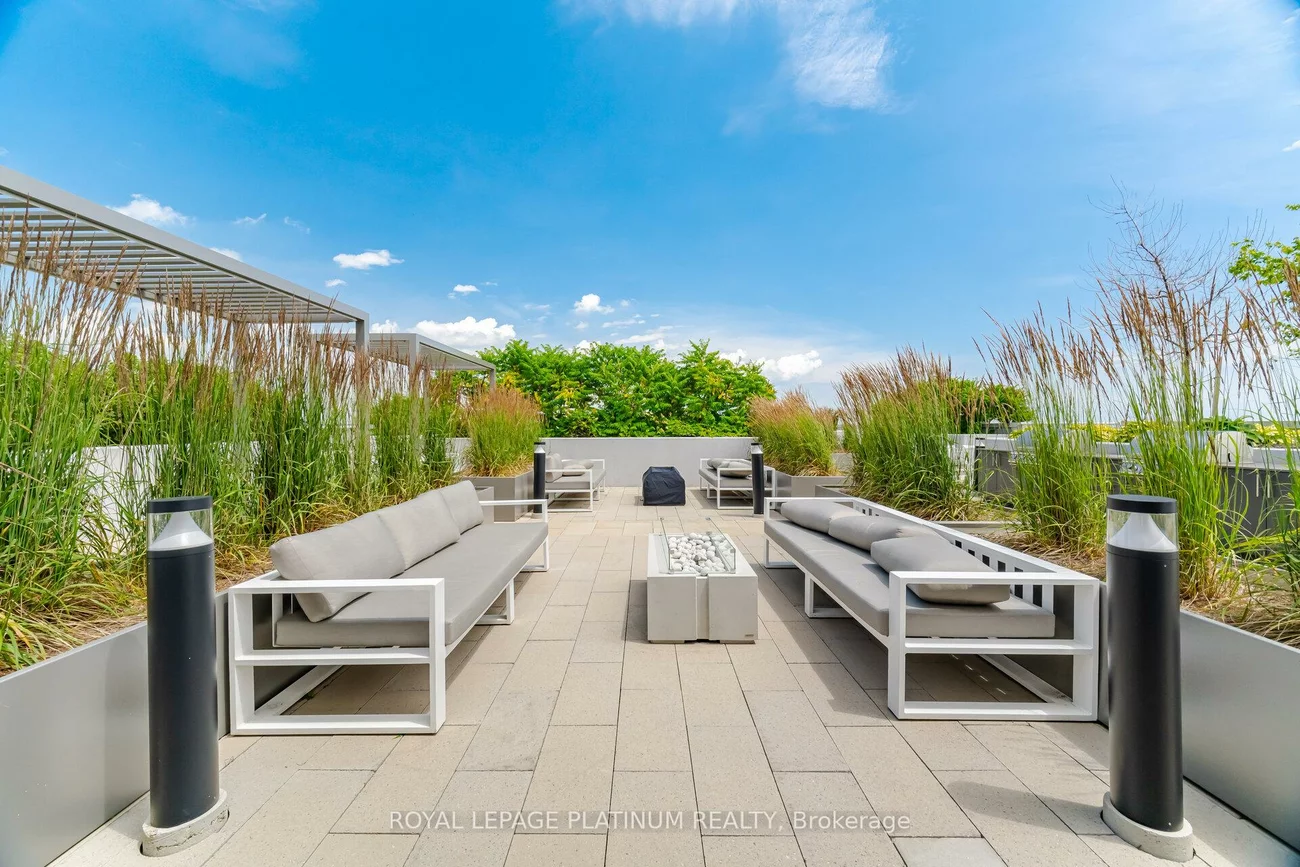 412, Silver Maple, 1010 - JM Joshua Meadows, Oakville