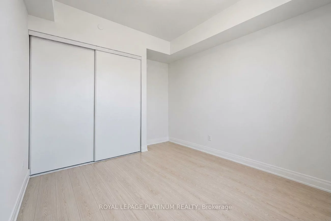 412, Silver Maple, 1010 - JM Joshua Meadows, Oakville