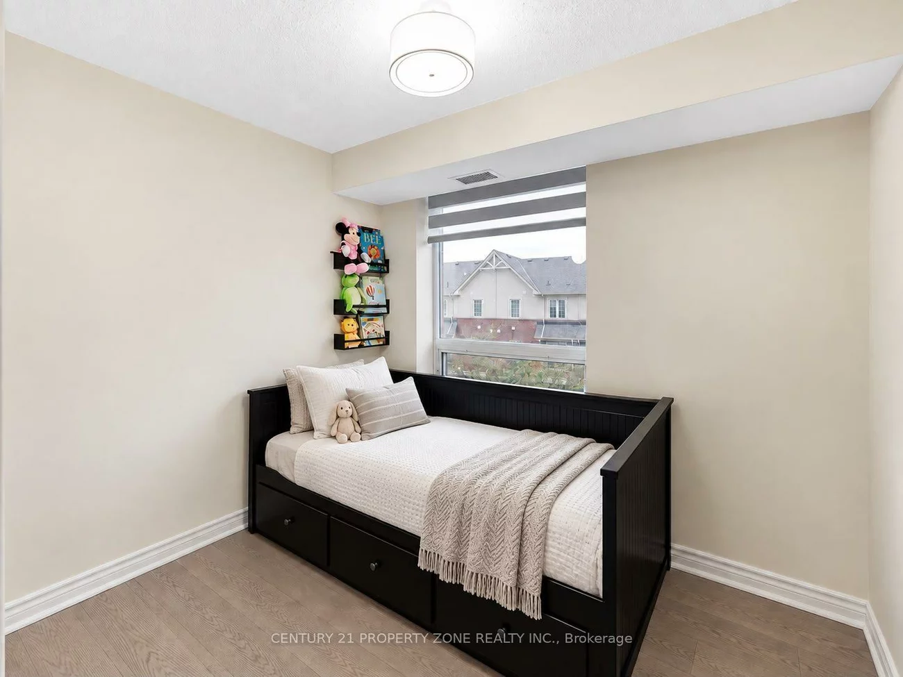 2391, Central Park, 1015 - RO River Oaks, Oakville
