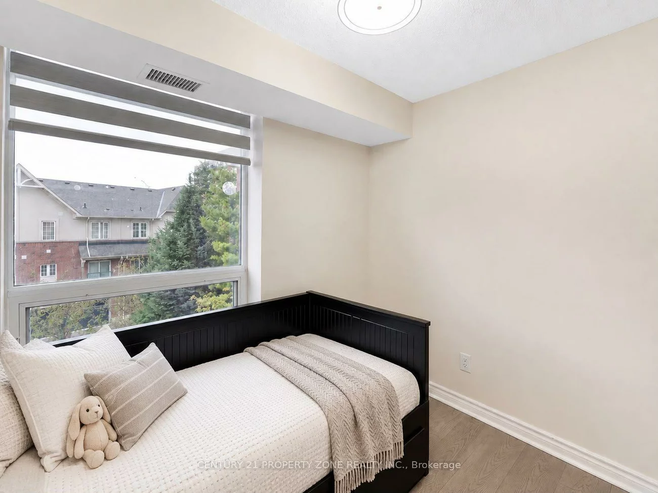 2391, Central Park, 1015 - RO River Oaks, Oakville