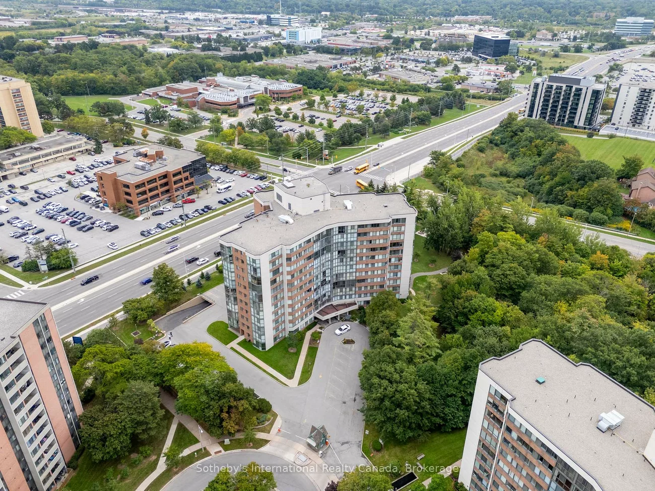 1230, Marlborough, 1003 - CP College Park, Oakville
