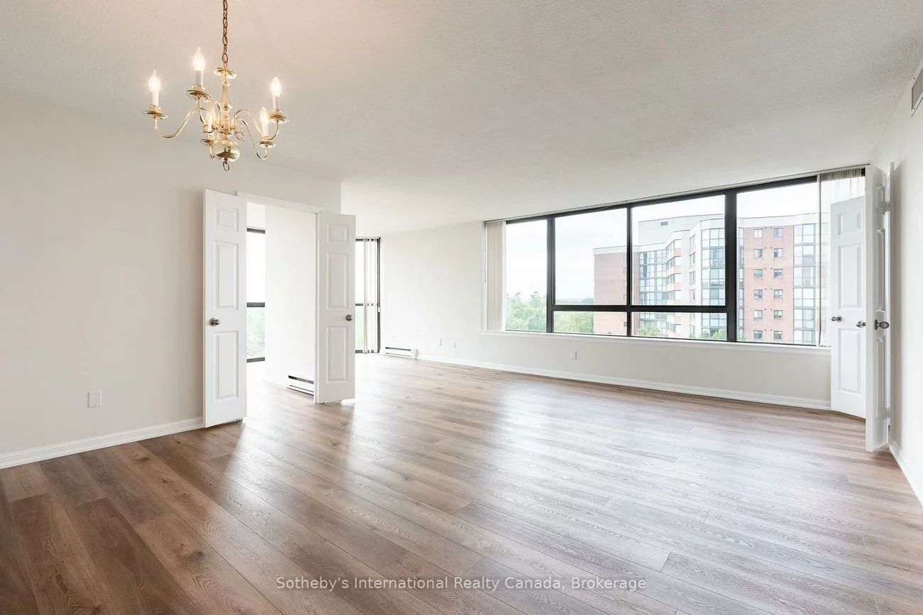 1230, Marlborough, 1003 - CP College Park, Oakville