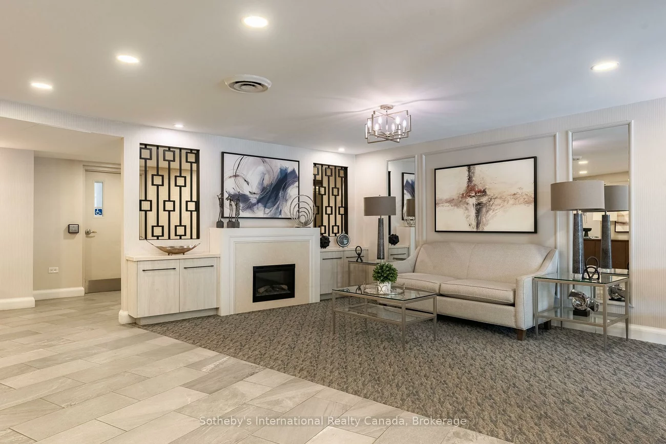 1230, Marlborough, 1003 - CP College Park, Oakville