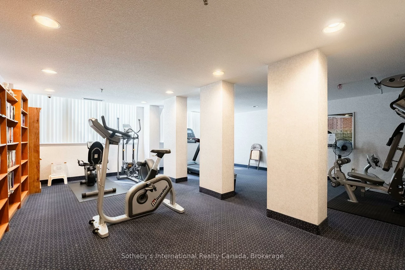 1230, Marlborough, 1003 - CP College Park, Oakville