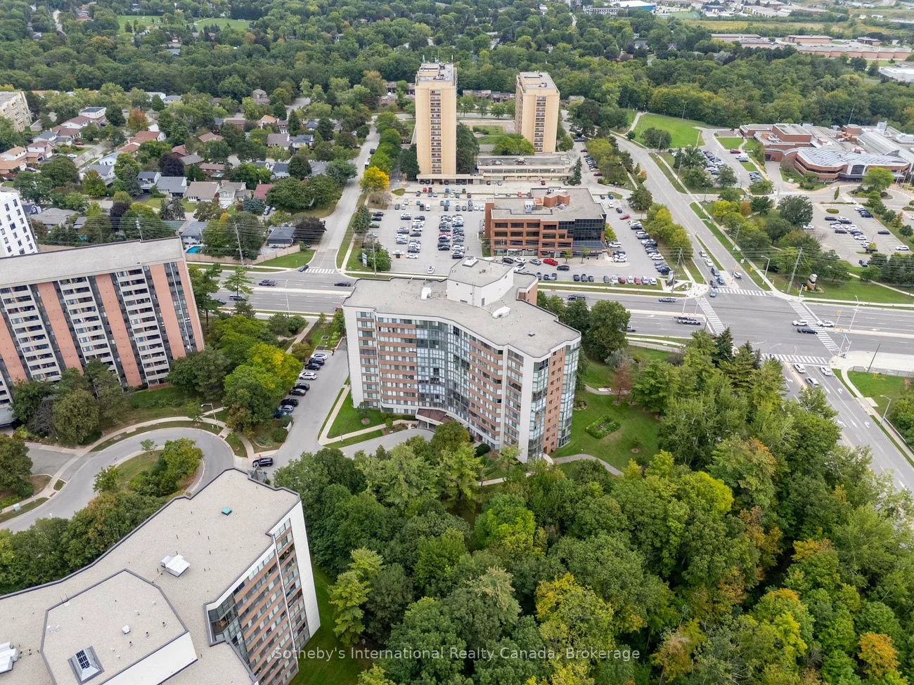 1230, Marlborough, 1003 - CP College Park, Oakville