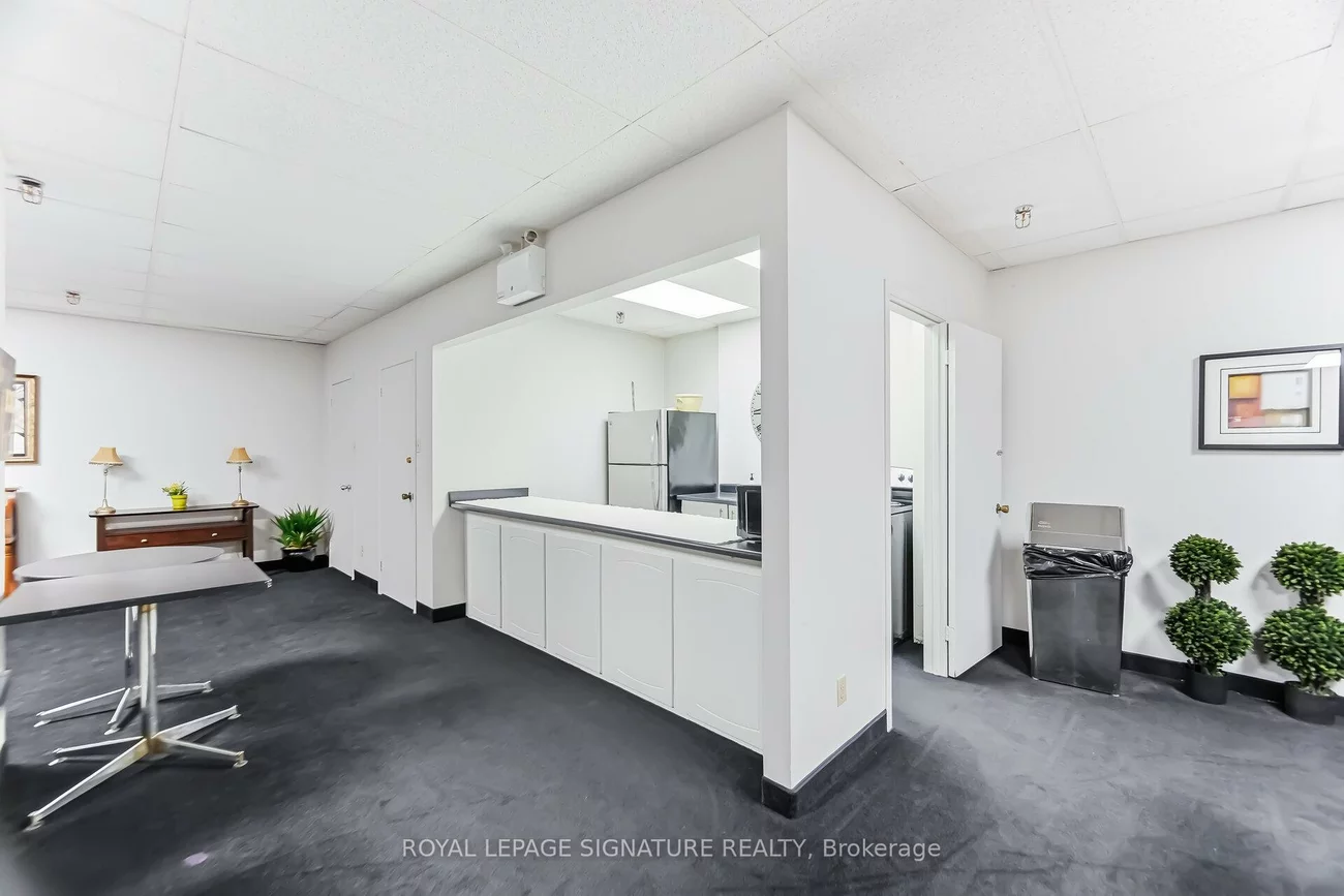 2263, Marine, 1001 - BR Bronte, Oakville