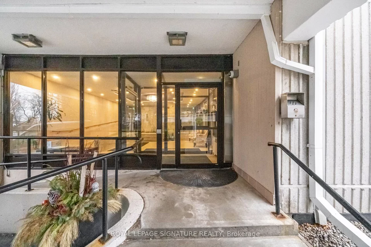 2263, Marine, 1001 - BR Bronte, Oakville