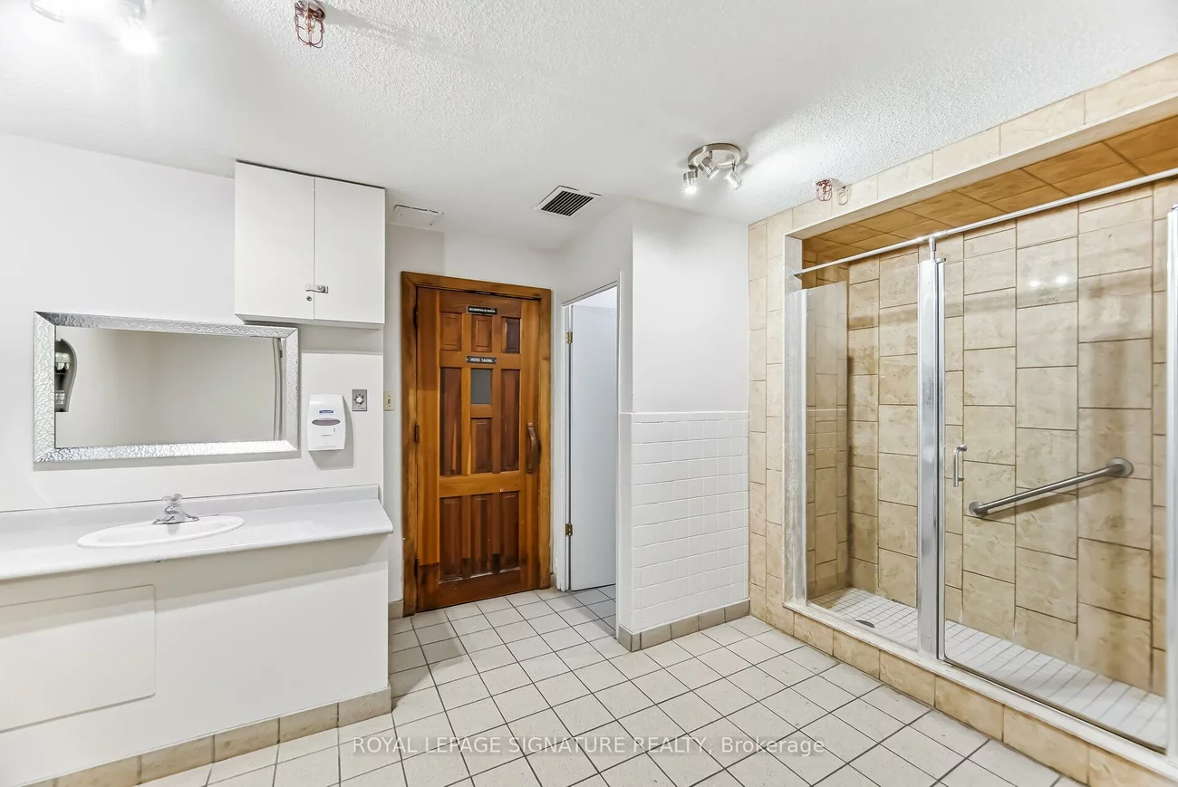 2263, Marine, 1001 - BR Bronte, Oakville