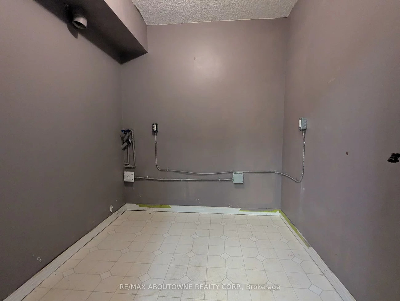 1359, White Oaks, 1005 - FA Falgarwood, Oakville