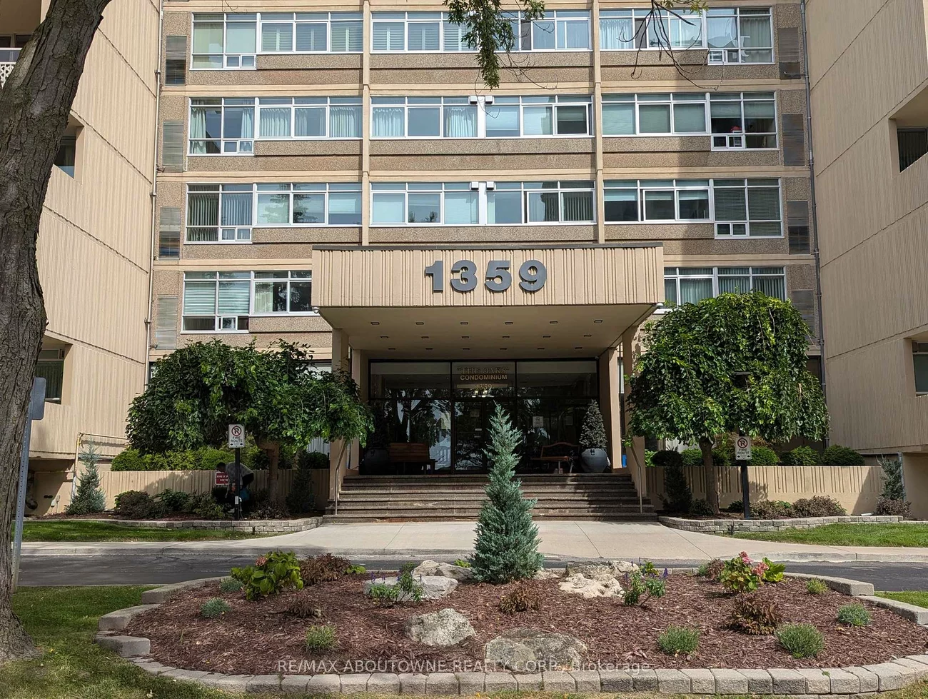 1359, White Oaks, 1005 - FA Falgarwood, Oakville