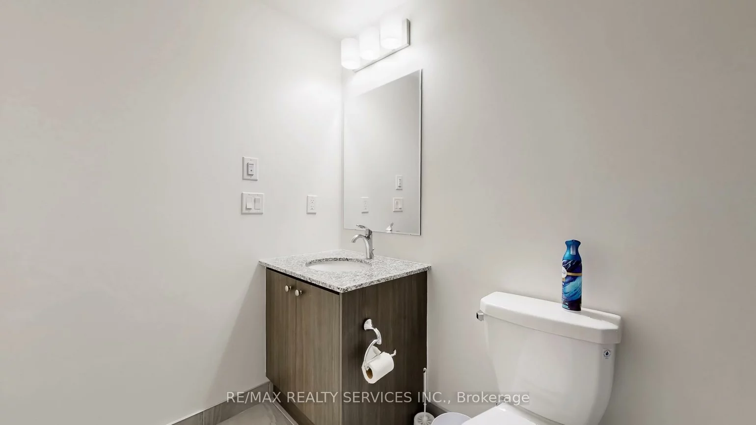 1415, Dundas, 1010 - JM Joshua Meadows, Oakville