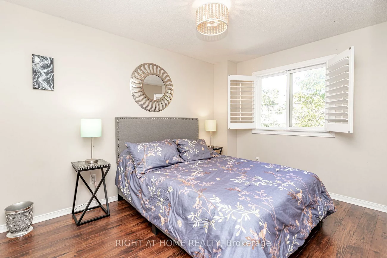 2272, Mowat, 1015 - RO River Oaks, Oakville