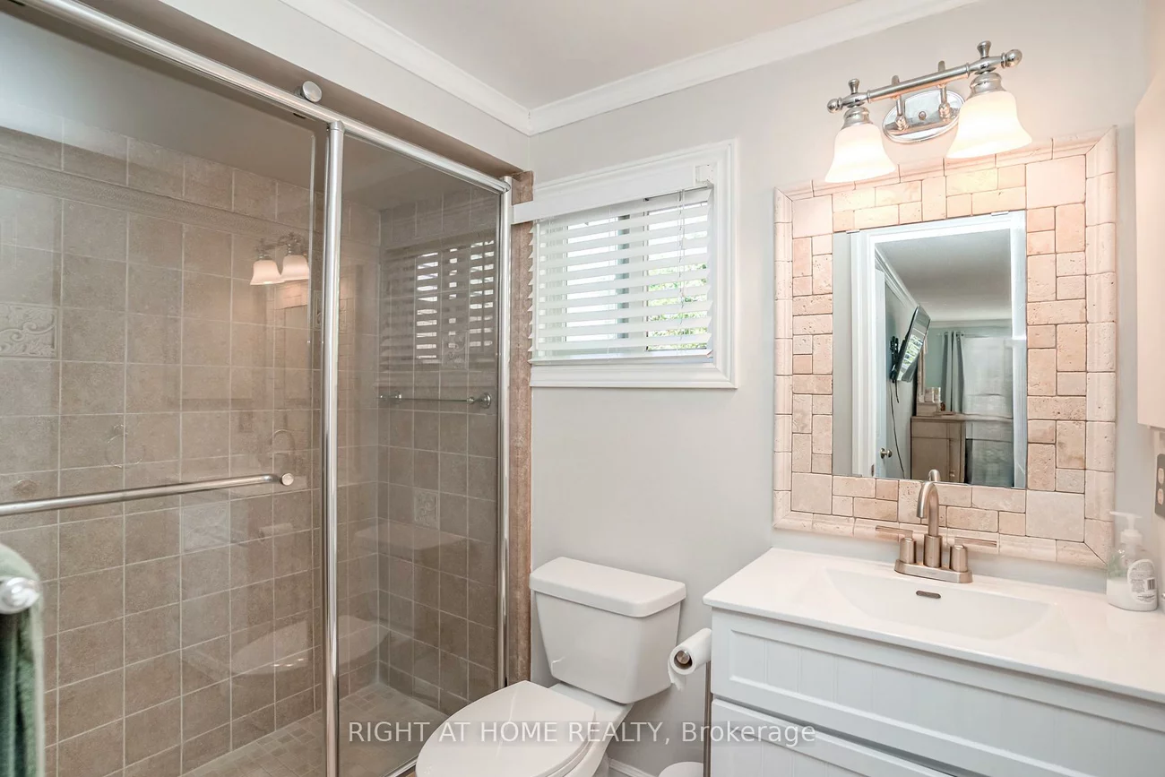 2272, Mowat, 1015 - RO River Oaks, Oakville