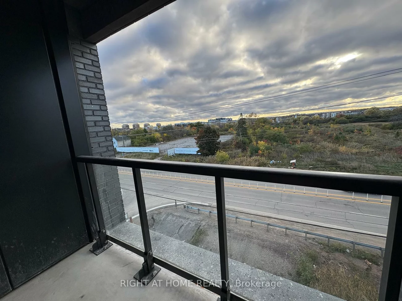 3071, Trafalgar, 1010 - JM Joshua Meadows, Oakville