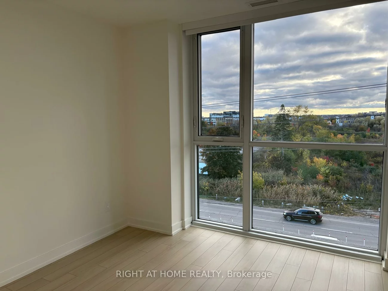 3071, Trafalgar, 1010 - JM Joshua Meadows, Oakville
