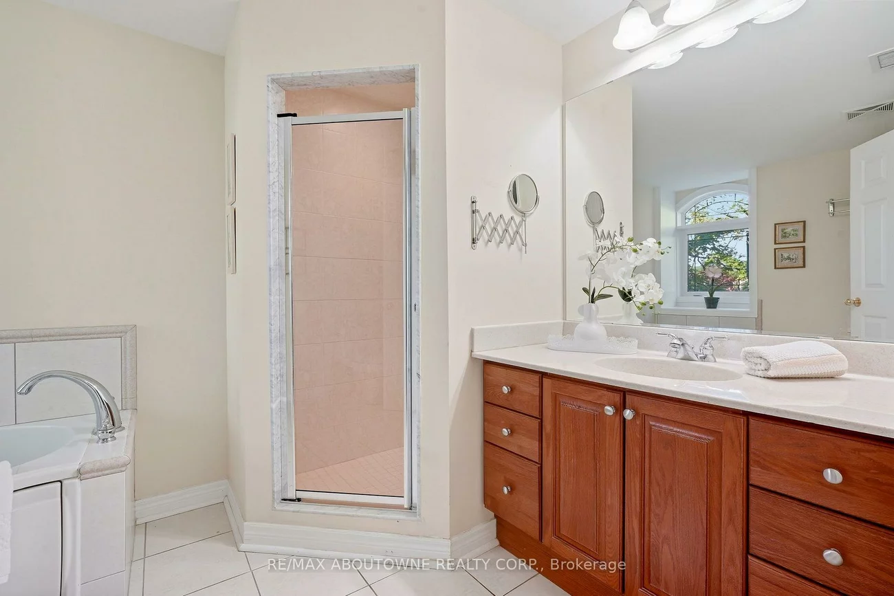 390, Upper Middle, 1005 - FA Falgarwood, Oakville