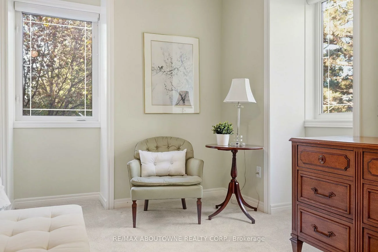 390, Upper Middle, 1005 - FA Falgarwood, Oakville