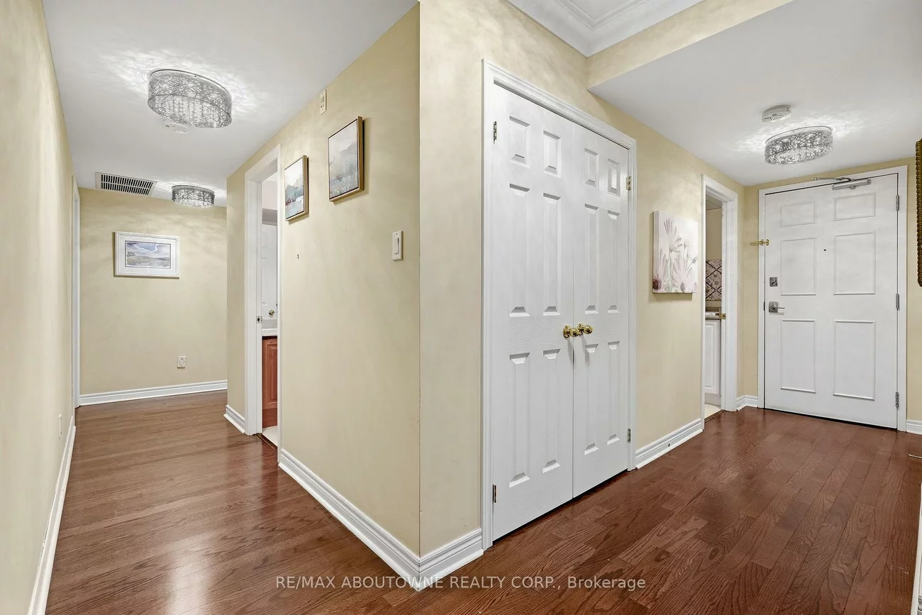 390, Upper Middle, 1005 - FA Falgarwood, Oakville
