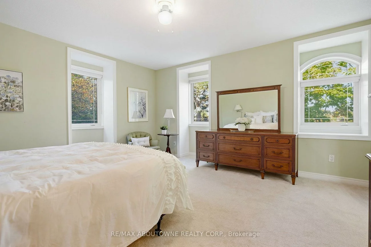 390, Upper Middle, 1005 - FA Falgarwood, Oakville