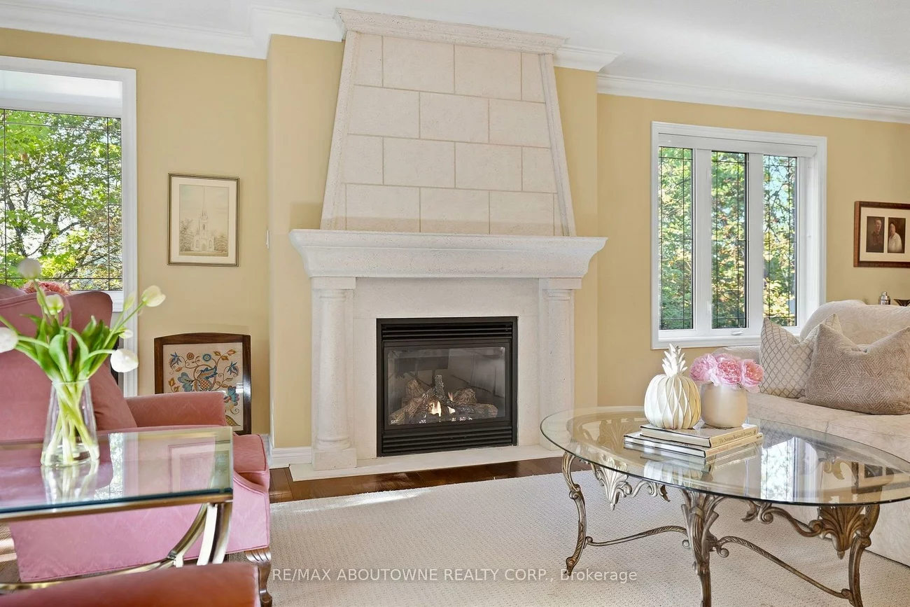 390, Upper Middle, 1005 - FA Falgarwood, Oakville