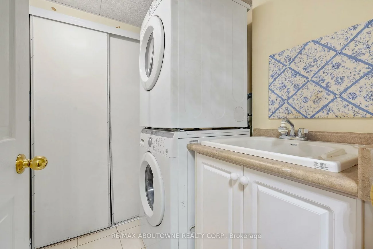 390, Upper Middle, 1005 - FA Falgarwood, Oakville