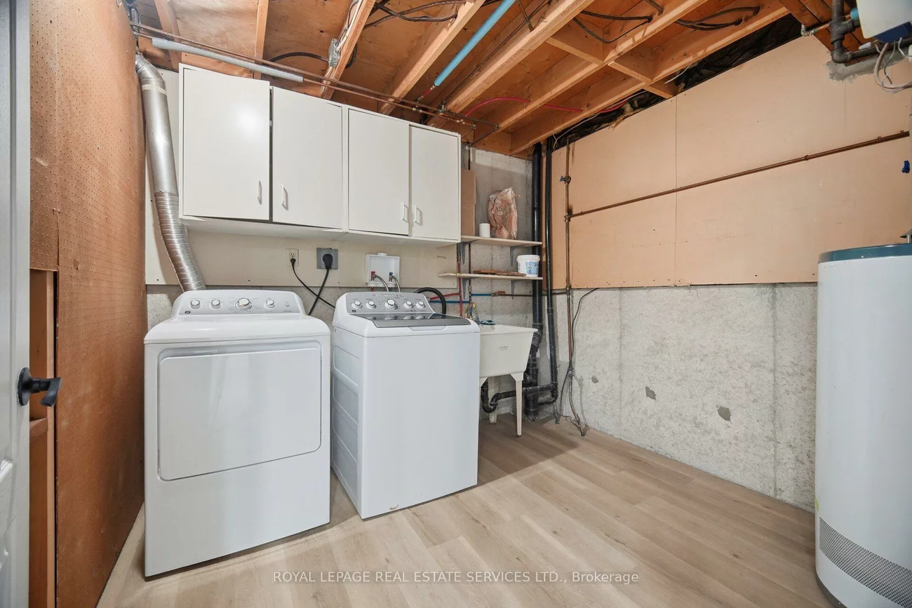 2411, Sovereign, 1001 - BR Bronte, Oakville