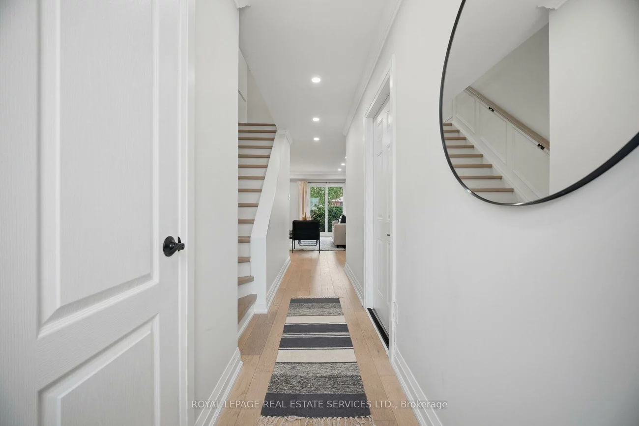 2411, Sovereign, 1001 - BR Bronte, Oakville