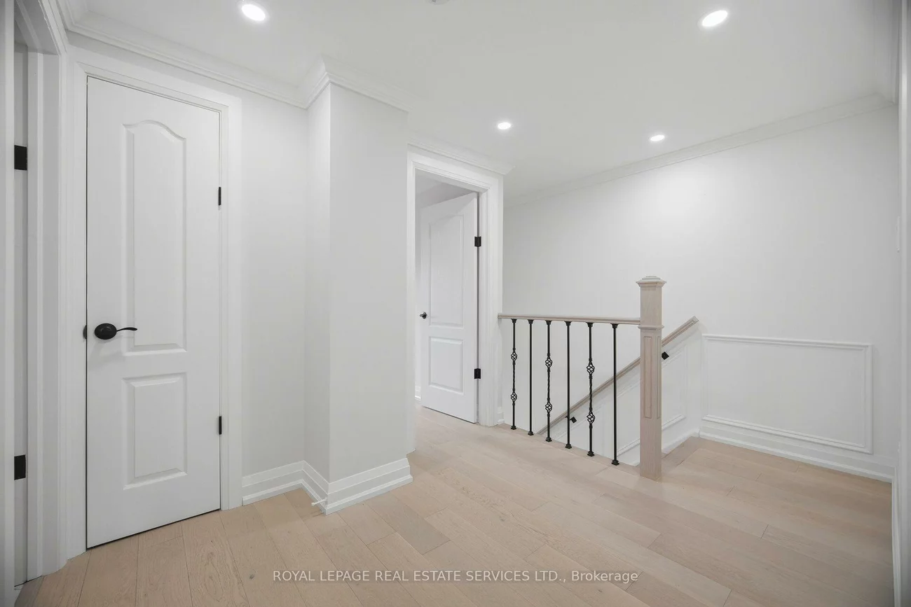 2411, Sovereign, 1001 - BR Bronte, Oakville
