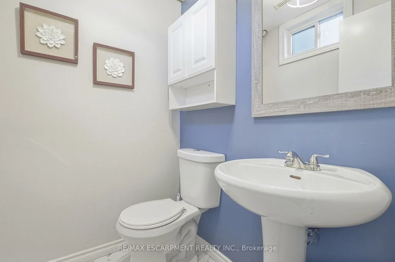 1518, Sixth, 1003 - CP College Park, Oakville