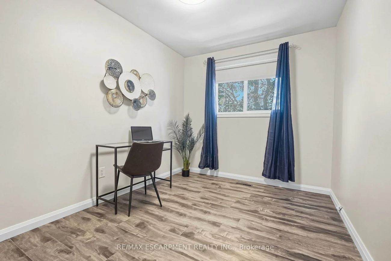 1518, Sixth, 1003 - CP College Park, Oakville