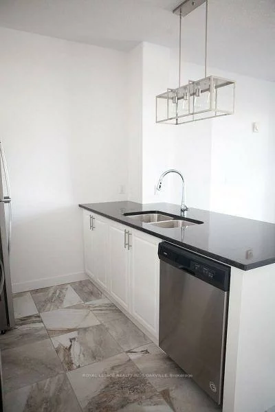 2490, Old Bronte, 1019 - WM Westmount, Oakville