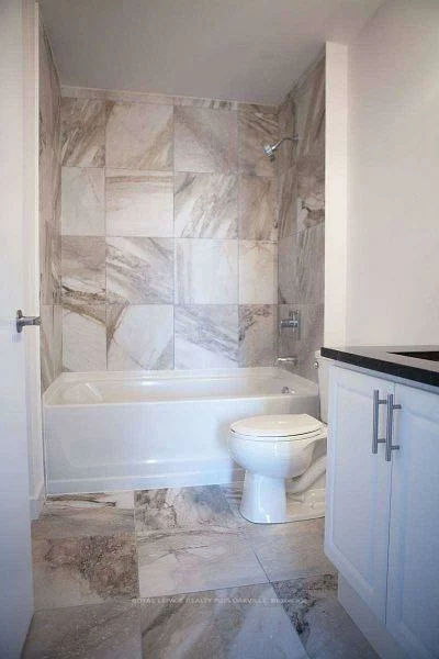 2490, Old Bronte, 1019 - WM Westmount, Oakville