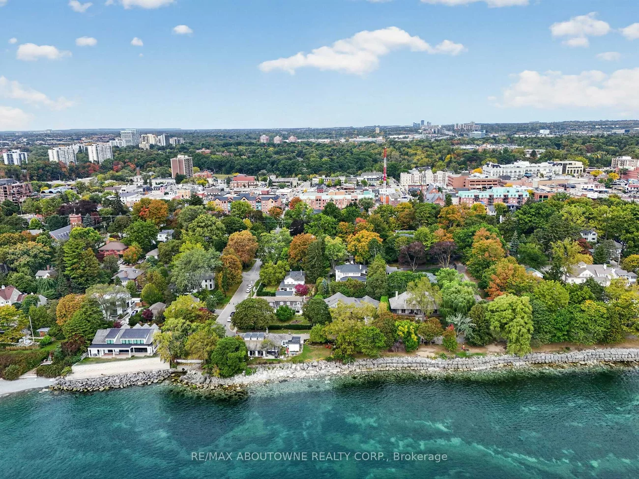 221, Robinson, 1013 - OO Old Oakville, Oakville