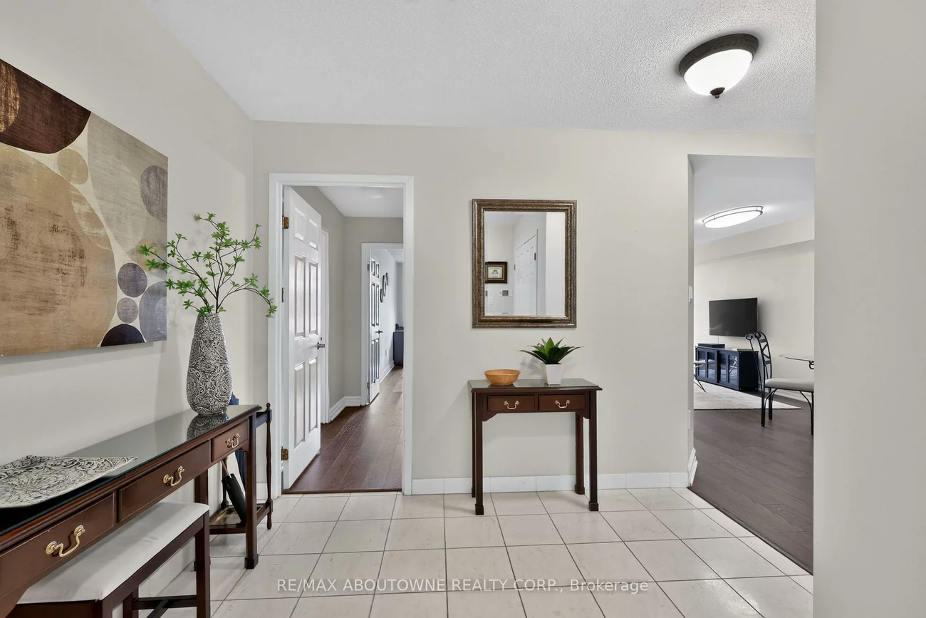 221, Robinson, 1013 - OO Old Oakville, Oakville